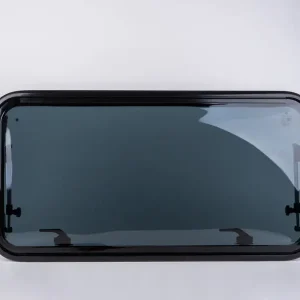 Sleva Prohnuté akrylátové okno PolyVision Curved, 900 × 550 mm