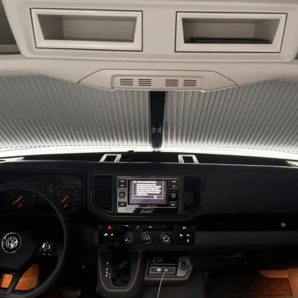 Čelní roleta Remis REMIfront pro MAN TGE / VW Crafter bez úložiště Pouze Dnes